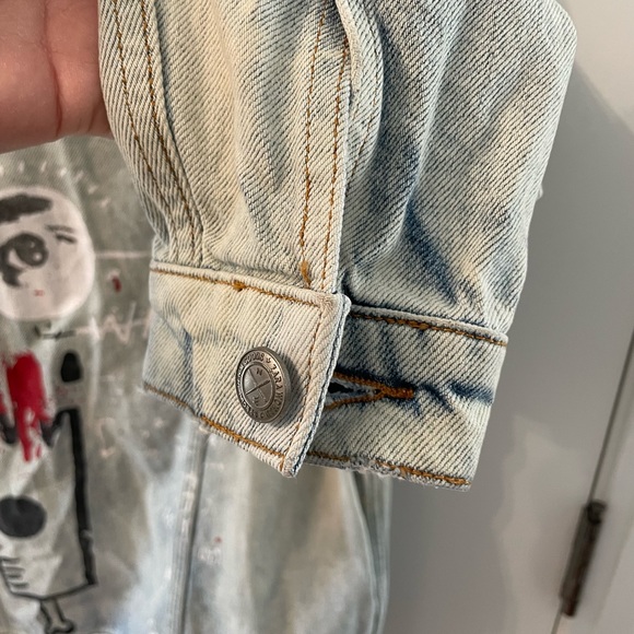 Zara Graffiti Art Oversized Distressed Denim Jacket - Picture 9 of 15